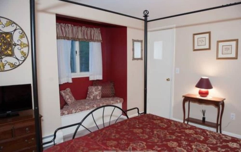 Cranberry Manor Bed And Breakfast Cape Cod