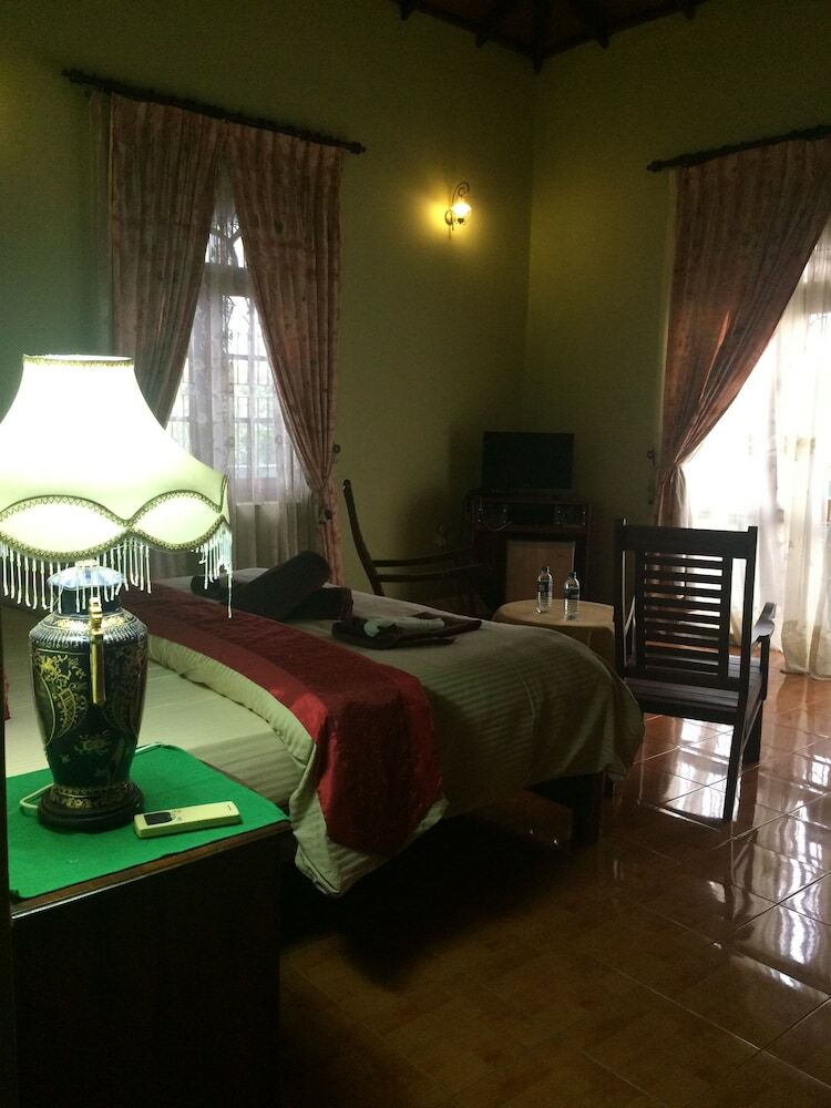 Hotel Norfolk Heritage Airport Villa