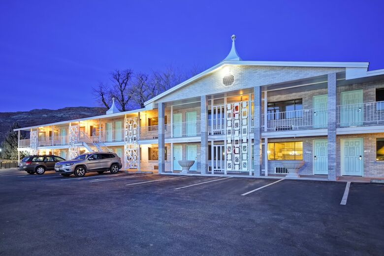 Motel Expedition Lodge