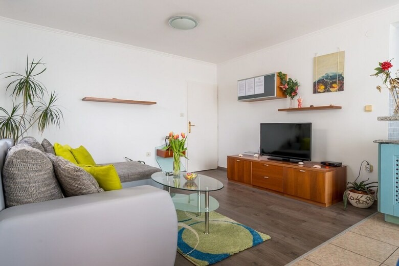Apartments And Room Lora