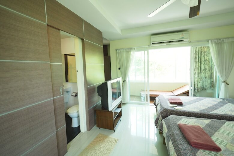 Hotel Baan Suan Resort Juree Punsuk