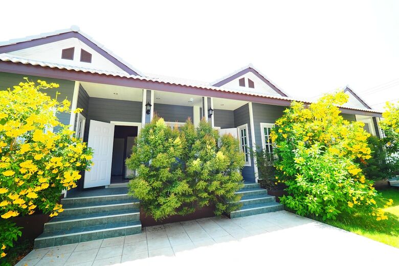 Hotel Baan Suan Resort Juree Punsuk