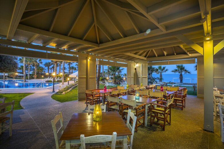 Aquamare Beach Hotel & Spa