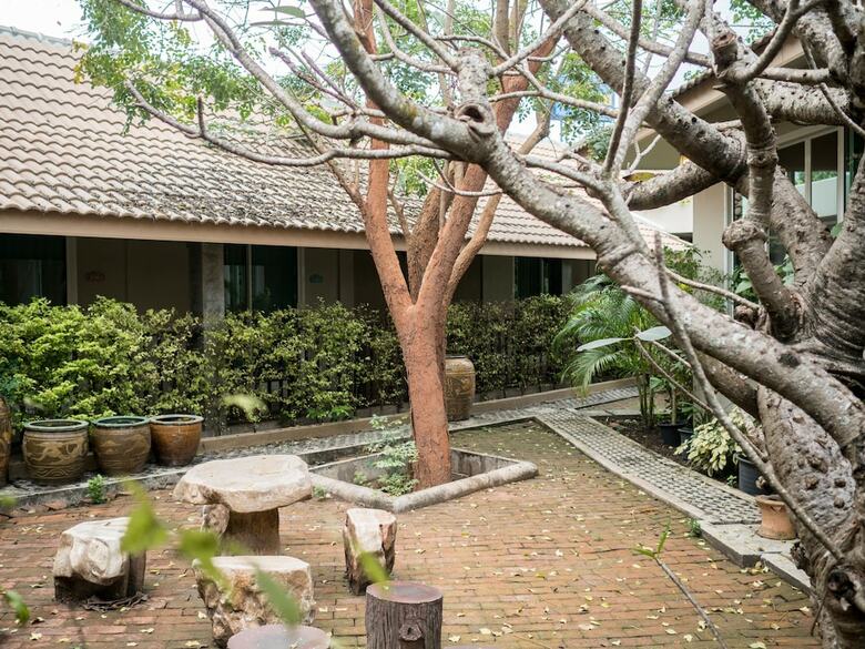Hotel Baan Sanfan Amphawa