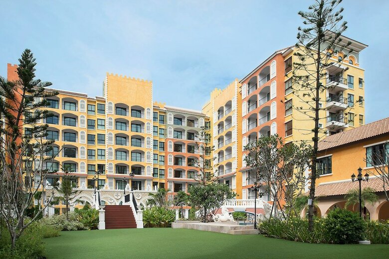 Hotel The Symphony Suites Pattaya