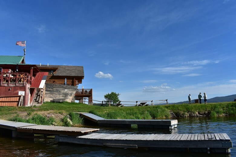 Lake View Suites
