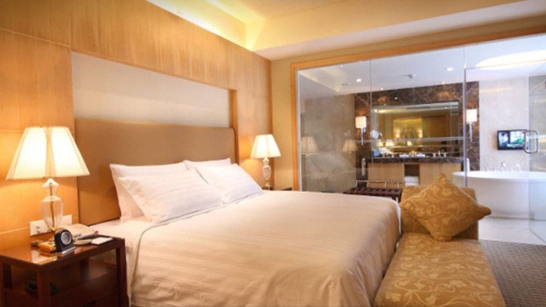 Hotel Paris Pan-island