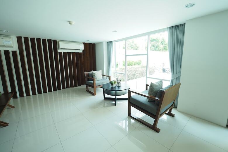 Apartamentos Baan Koon Koey By Monta