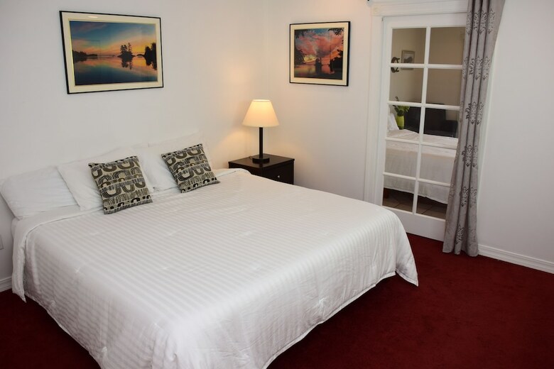 Posada Longliner Lodge And Suites