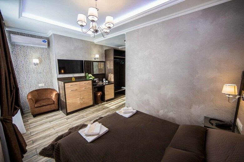 Hotel Era On Tsimbalina