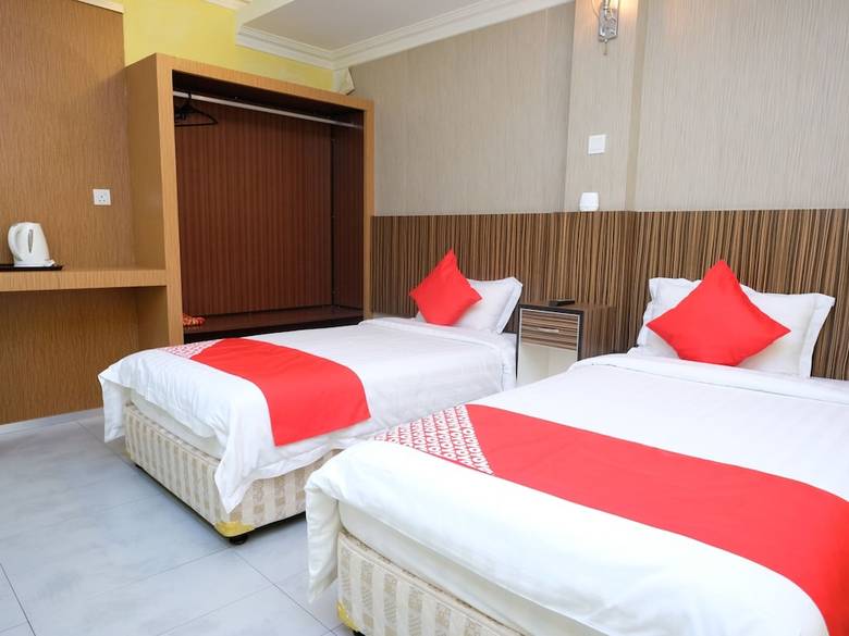 Oyo 558 Rayyan Soffea Hotel