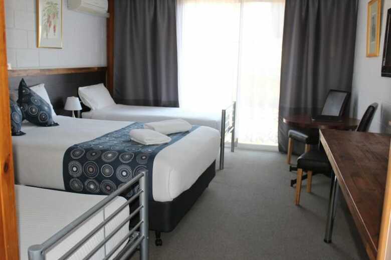 Snow Season Motor Inn