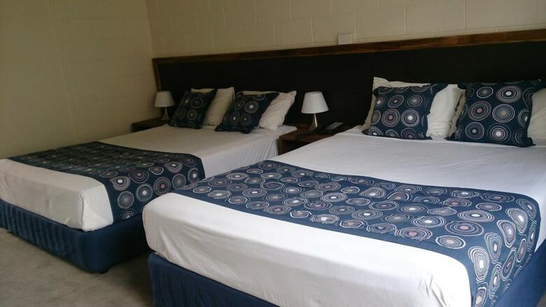 Snow Season Motor Inn