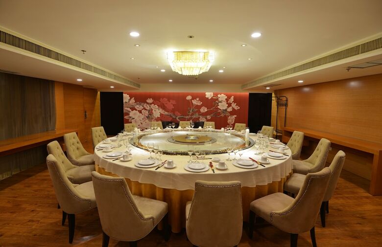 Qingdao Wushengguan Holiday Hotel