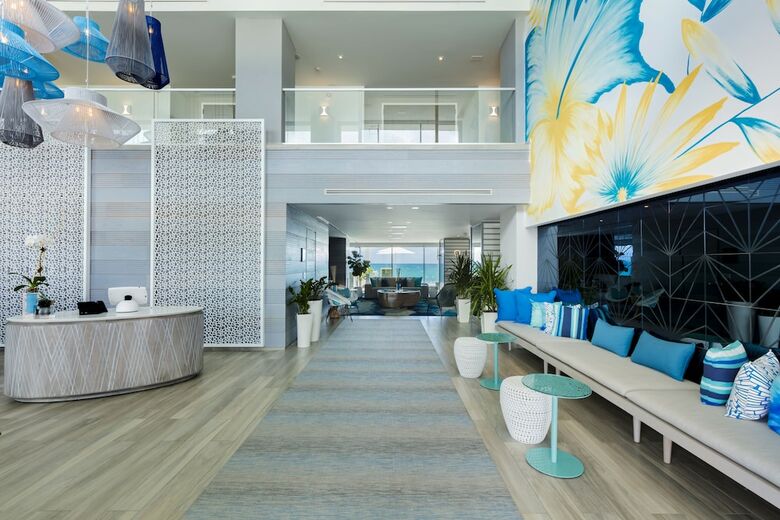 Serafina Beach Hotel