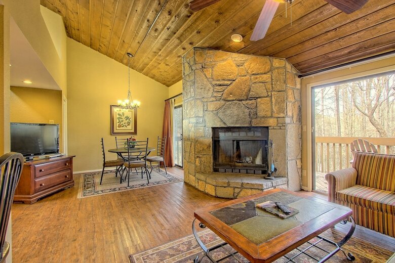 Foxhunt At Sapphire Valley By Capital Vacations
