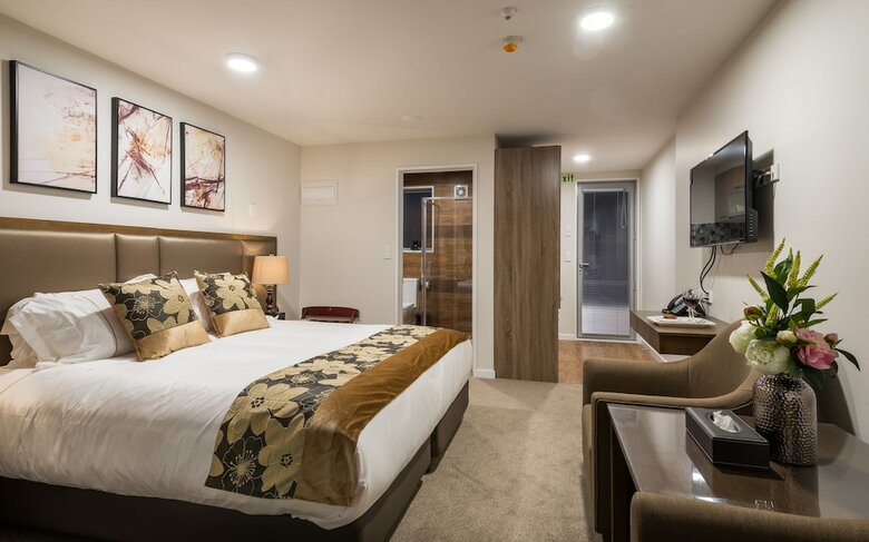 Golden Star Motel