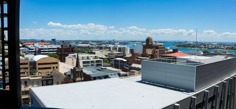 Newcastle Beach 1-br Apartment W/ City Views