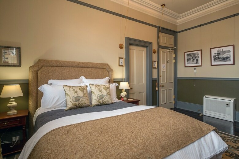 The Old Bank Boutique Hotel