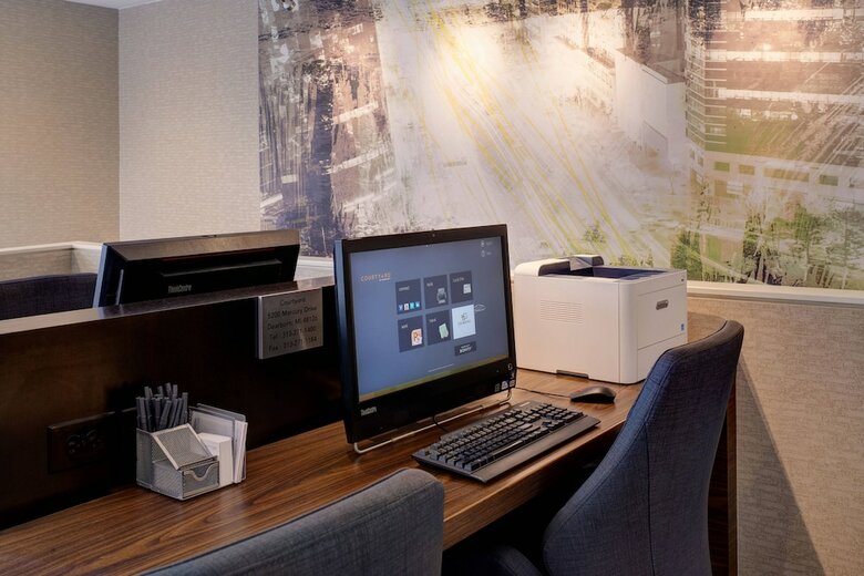 Hotel Courtyard By Marriott Detroit Dearborn