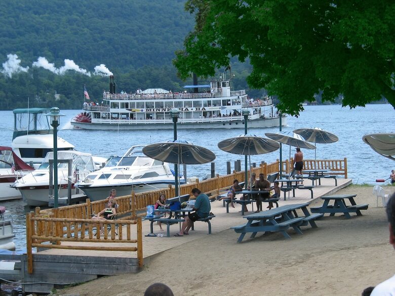 Hotel Surfside On The Lake