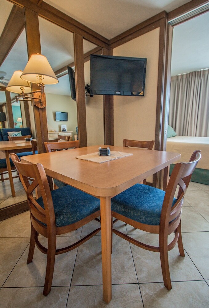 Sea Club IV