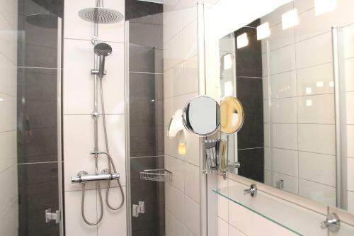 Hostal Pension Und Ferienwohnungen Schweinsberg