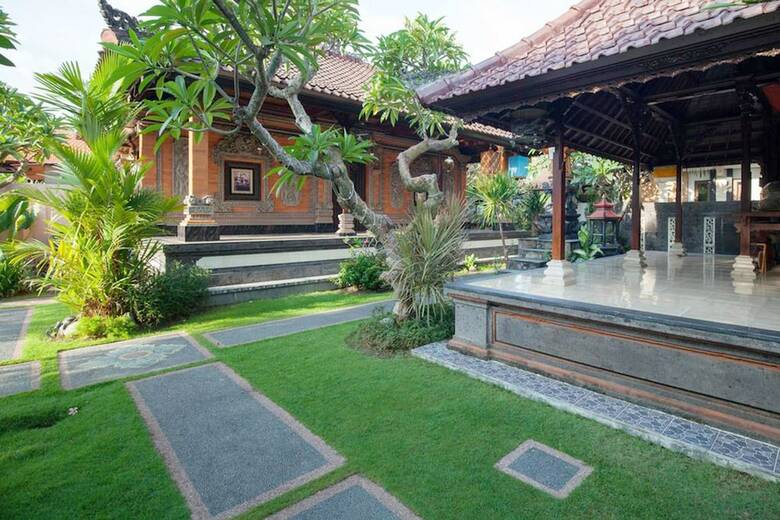 Bed & Breakfast Kubu Munggu Homestay