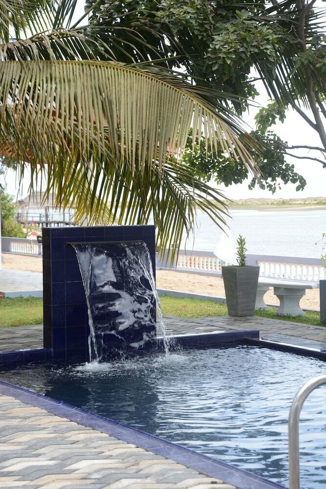 Hotel Dinuda Resort
