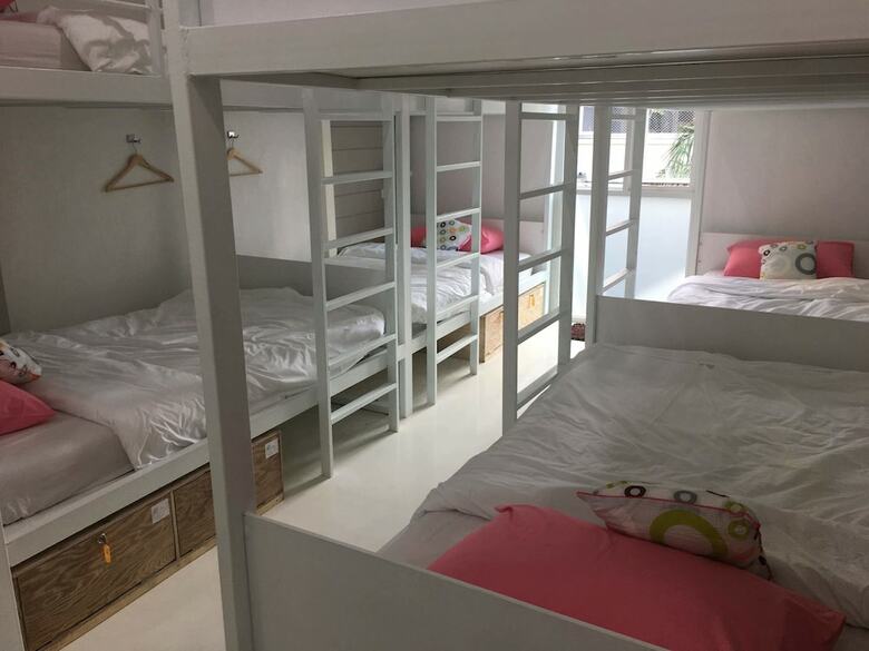 Hostal Rabbitat Hostel