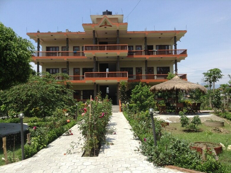 Hotel Eden Jungle Resort