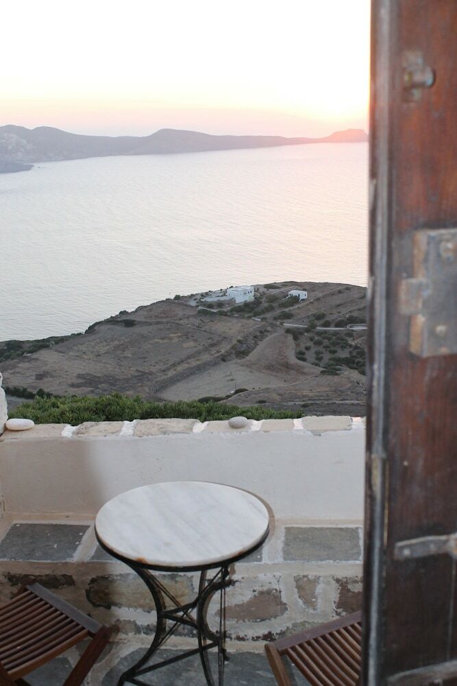 Apartamentos Kastro Milos