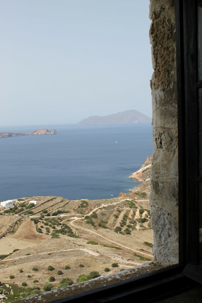 Apartamentos Kastro Milos
