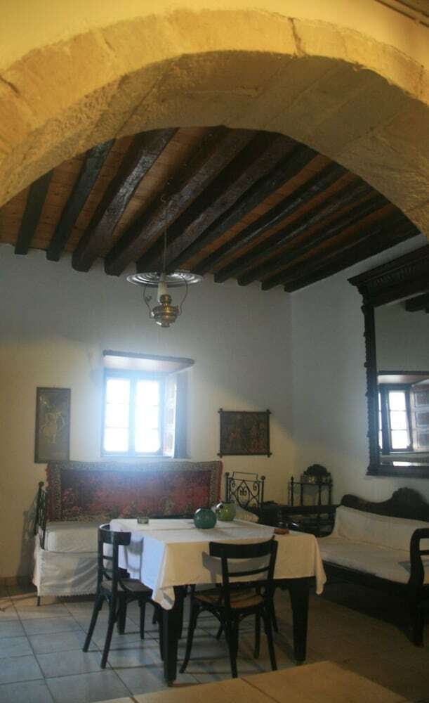 Apartamentos Kastro Milos