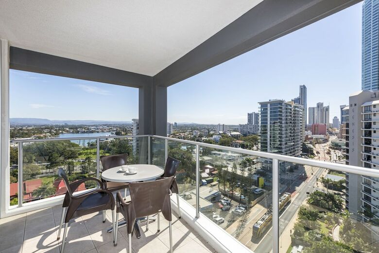 Apartamentos Artique Surfers Paradise