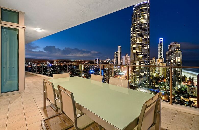 Apartamentos Artique Surfers Paradise