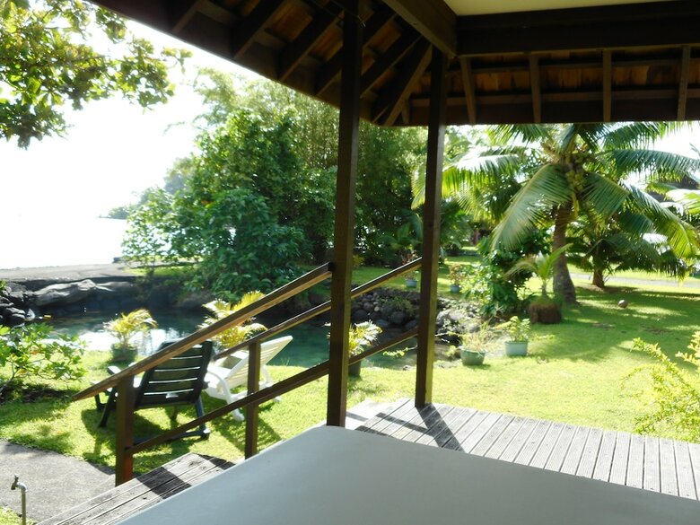 Pension Pueu Village