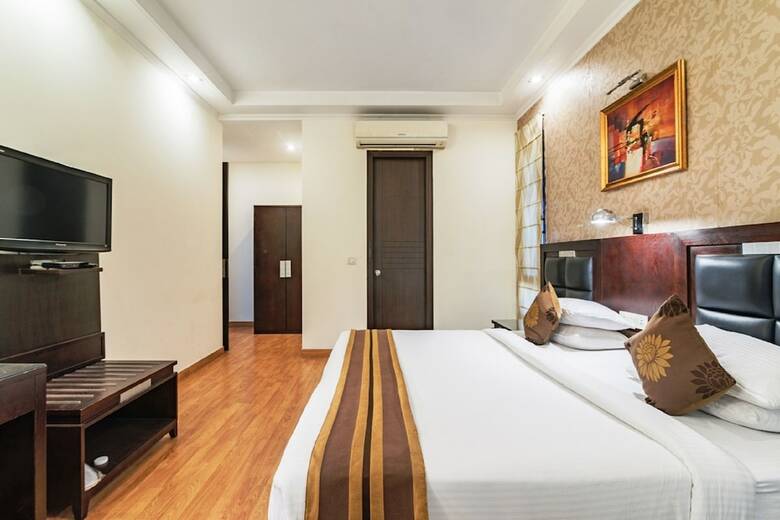 Hotel Royal Residence On Mg Road