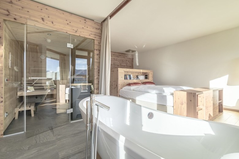 Nidum - Casual Luxury Hotel