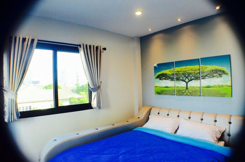 Hotel 3 Bedroom House @skytrain