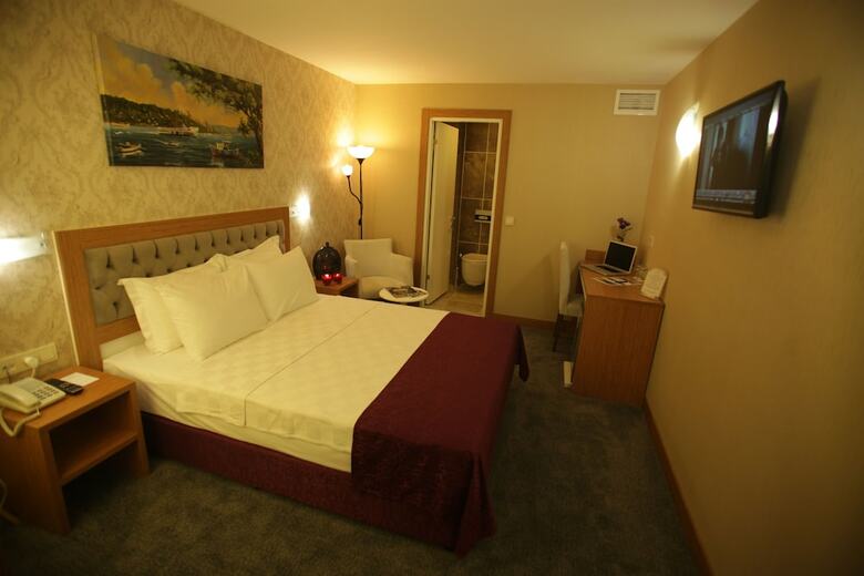 Helikon Business Hotel