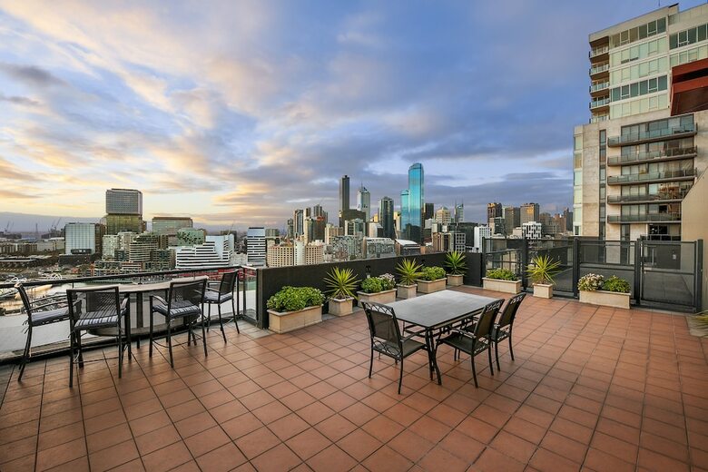Apartamentos 3 Bedroom Inner City Penthouse
