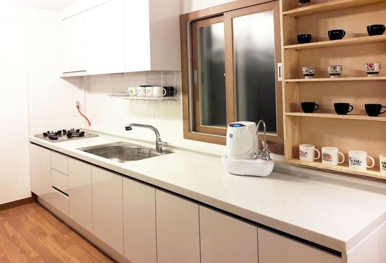 Hostal Guesthouse Enoch - Hostel
