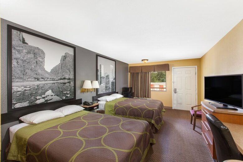 Motel Super 8 By Wyndham Spring