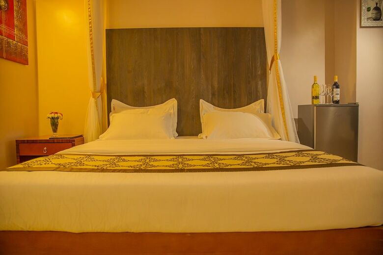 Hbt Russel Hotel