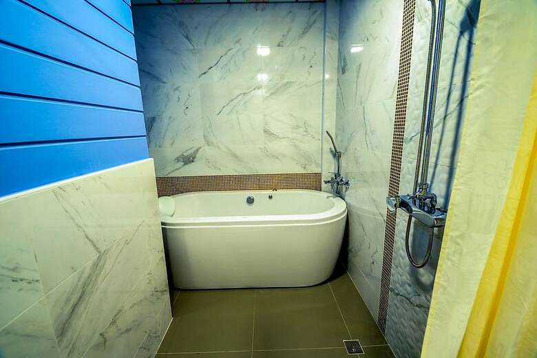 Hotel Lenoi Buri