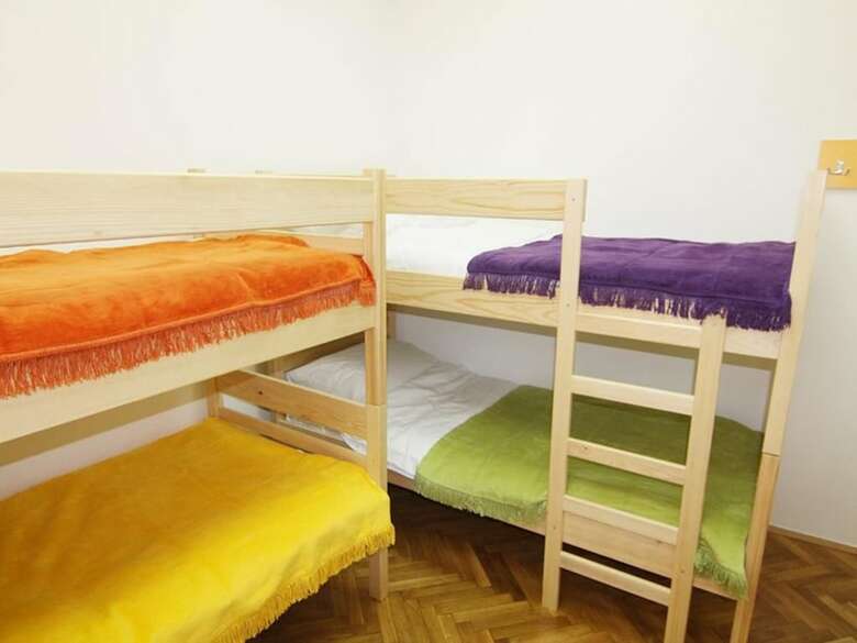 Hostal Whole Wide World Hostel & Bar