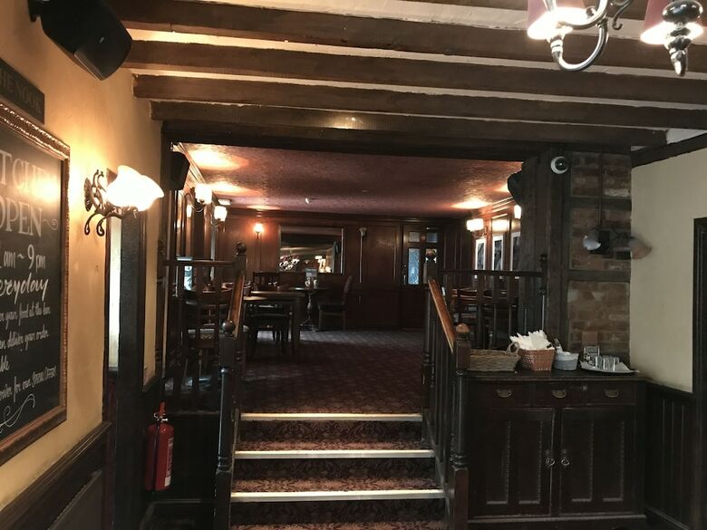 Posada The Royal Victoria & Bull Hotel