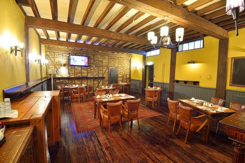 Posada The Royal Victoria & Bull Hotel