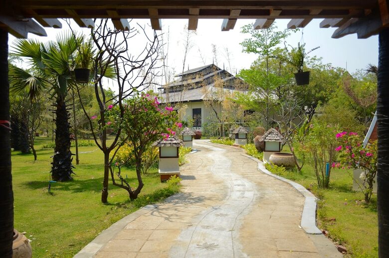 Hotel Amata Garden Resort Bagan